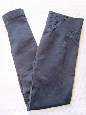 Gymshark Energy Seamless Leggings Black 24” Inseam Size Small